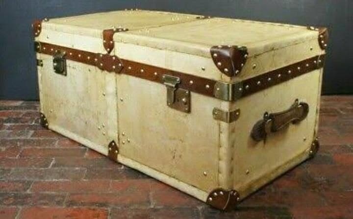 Union Jack Heritage Flag Trunk Table view