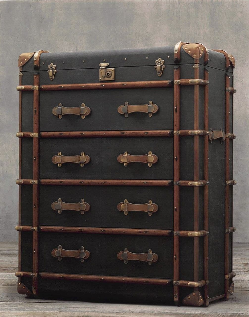 4-Drawer Flip-Flop Trunk Chest